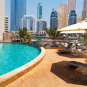 Signature And 4*, Dubai United Arab Emirates